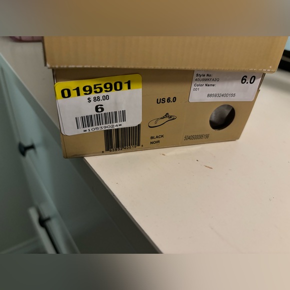 Micheal kors jelly sandals - Picture 2 of 7